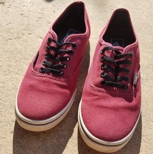 Burgundy low pro Vans